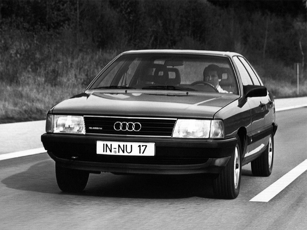 Audi 100 4-door Sedan C3